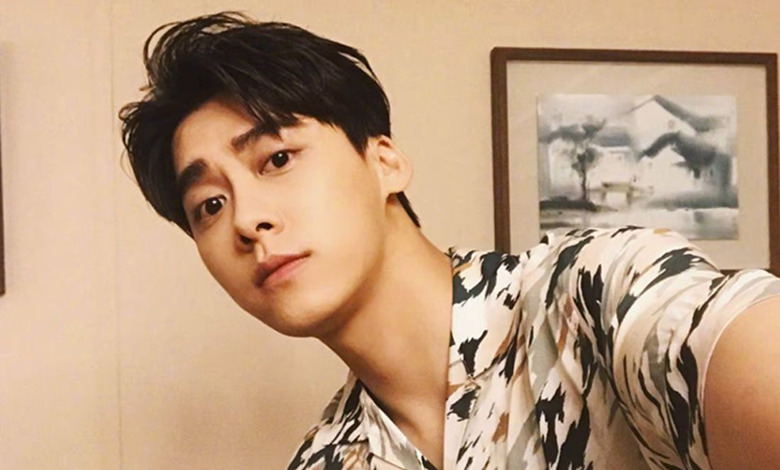 Lý Dịch Phong lộ clip và bị phong sát