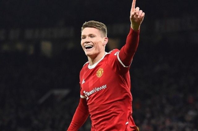 Man Utd gặp khó trong việc đánh bại Aston Villa