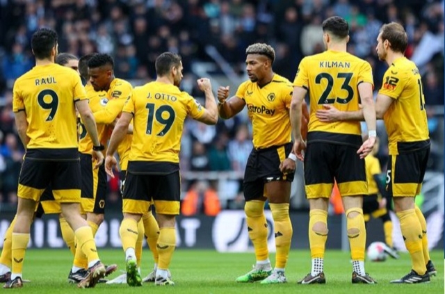 Wolves đối diện với nguy cơ ra về tay trắng