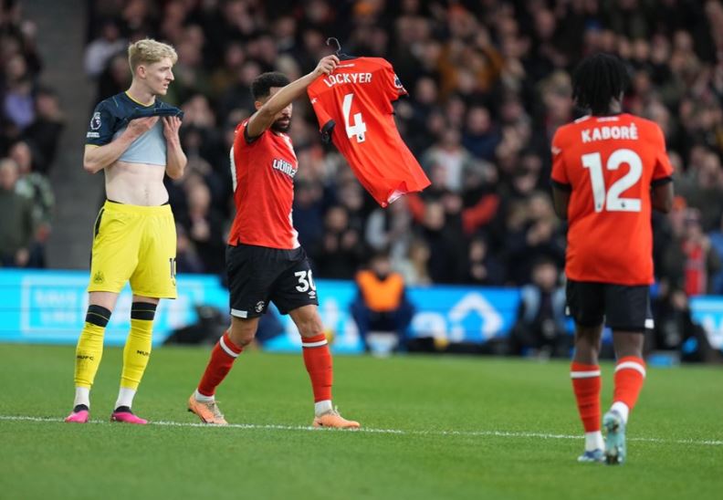 Kèo hiệp 2, soi kèo Luton Town vs Chelsea